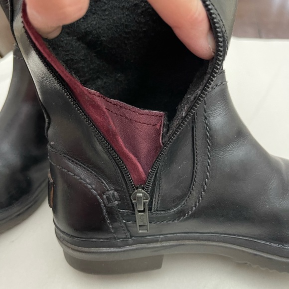 Ugg Elsa Leather/Wool Tall Boot - Picture 10 of 16